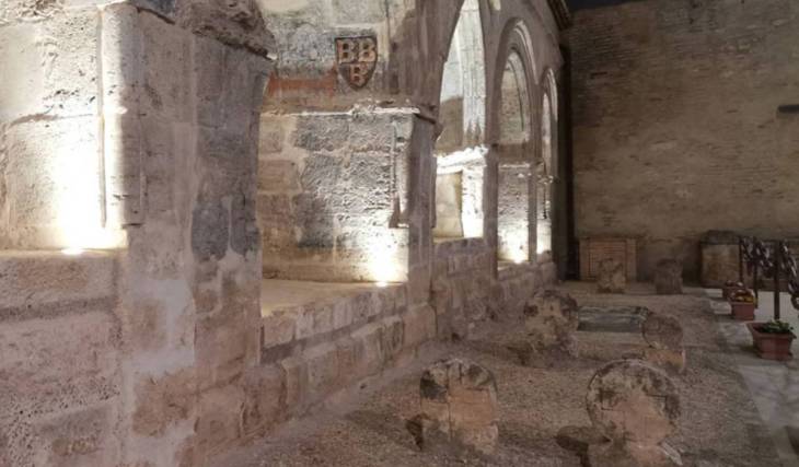 El secreto bajo la iglesia más antigua de Valencia: un cementerio medieval y las reliquias de la emperatriz de Grecia