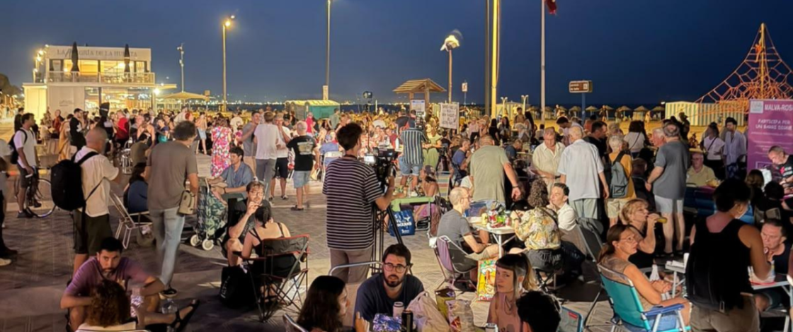 Miles de vecinos de Valencia se plantan frente a la hostelería: un «sopar a la fresca» multitudinario para defender el uso del paseo marítimo