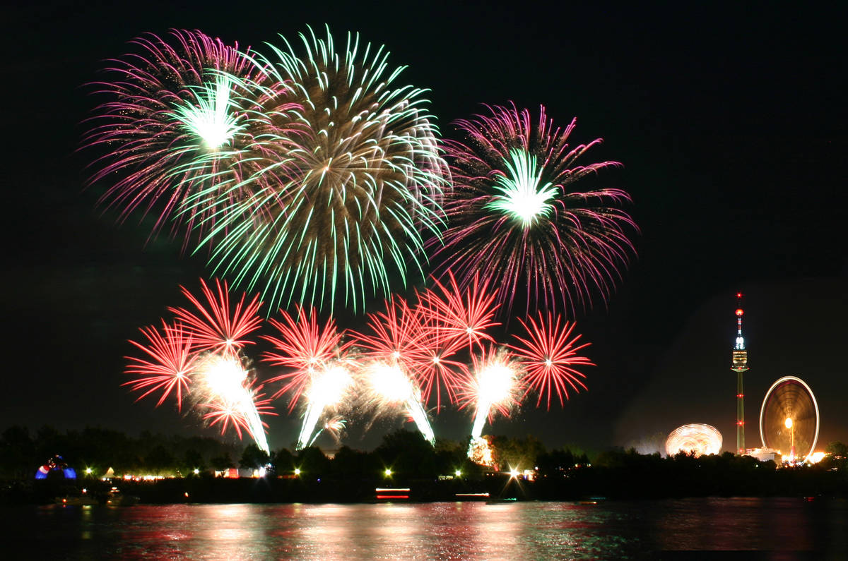 Feuerwerk beim Donauinselfest in Wien