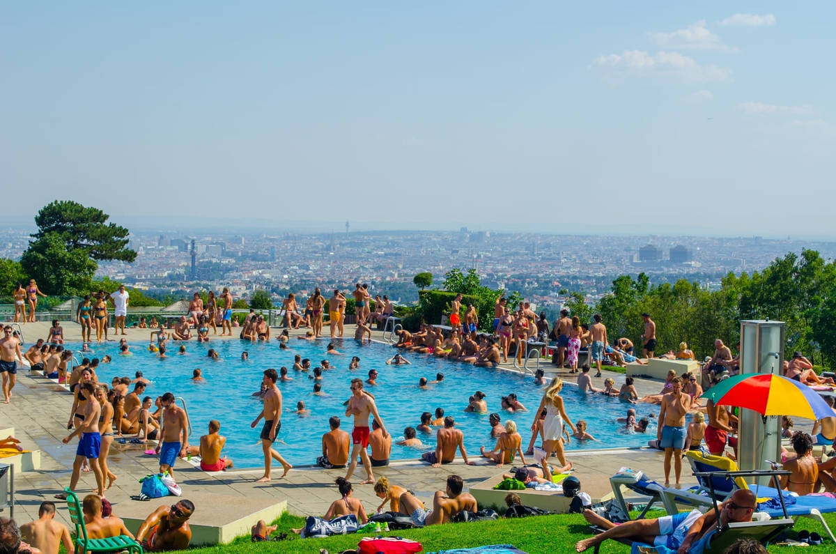 Blick über die Stadt vom Freibad