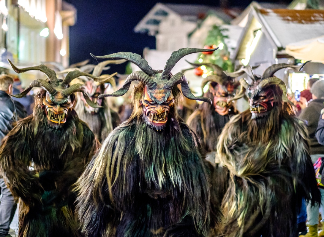 perchten und krampusse