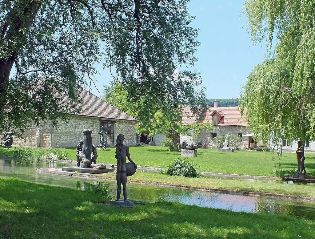 Wander Bertoni Sculpture Park