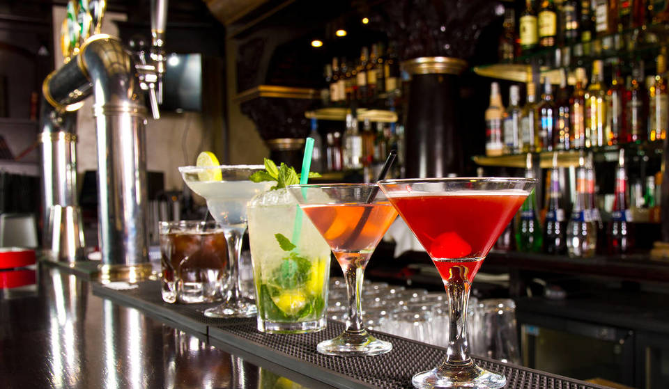 Jenseits von Bier und Gespritztem in Wien: 6 Bars im Sechsten, um richtig gute Cocktails zu genießen