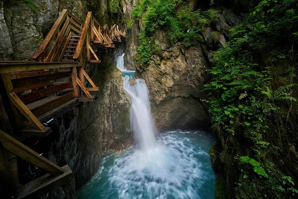 A hike through the gorge