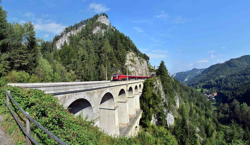 Just 1.5 hours from Vienna, you’ll find the world’s first UNESCO railway line, which has been offering a breathtaking mountain panorama along its 41-kilometer route since 1854