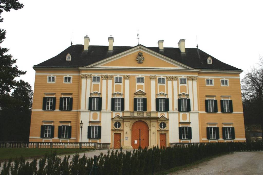 Das Schloss Frohsdorf in 