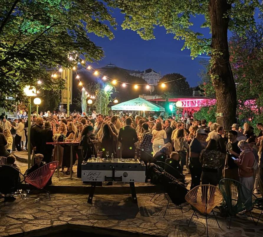 Der Volksgarten Pavillon bei Nacht