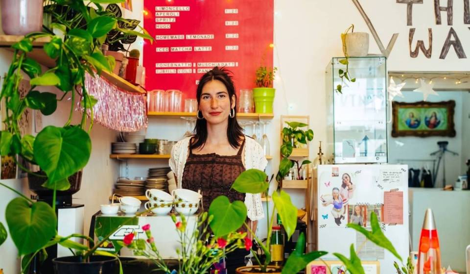 Pflanzen tauschen und häkeln bei leiwandem Kaffee: Entdecke diesen neuen, bunten Grätzl-Treffpunkt in 1180 Wien inklusive kreativer Events