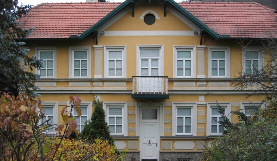 About an hour from Vienna lies the villa of Austria’s most eccentric musician, which has been open to visitors since 2024