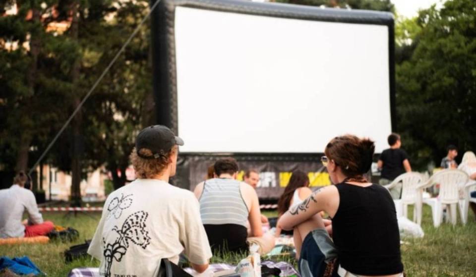 Mitten in Wien zu kostenlosem Open-Air-Kino im Park mit iconic Filmklassikern unter freiem Himmel nur an wenigen ausgewählten Abenden und extra für Jugendliche