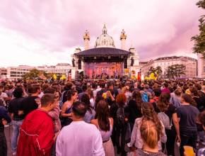 Entdecke dieses kostenlose Musik-Festival mit 50 Künstler*innen mitten in Wien an vier Tagen an diesen Hotspots der Stadt
