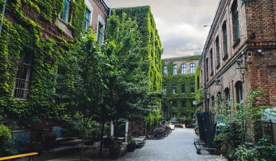 After more than 40 years, this former Viennese locomotive factory remains the heart of the cultural scene—spanning 12,000 square meters, the self-managed WUK provides space for 150 creative and social groups