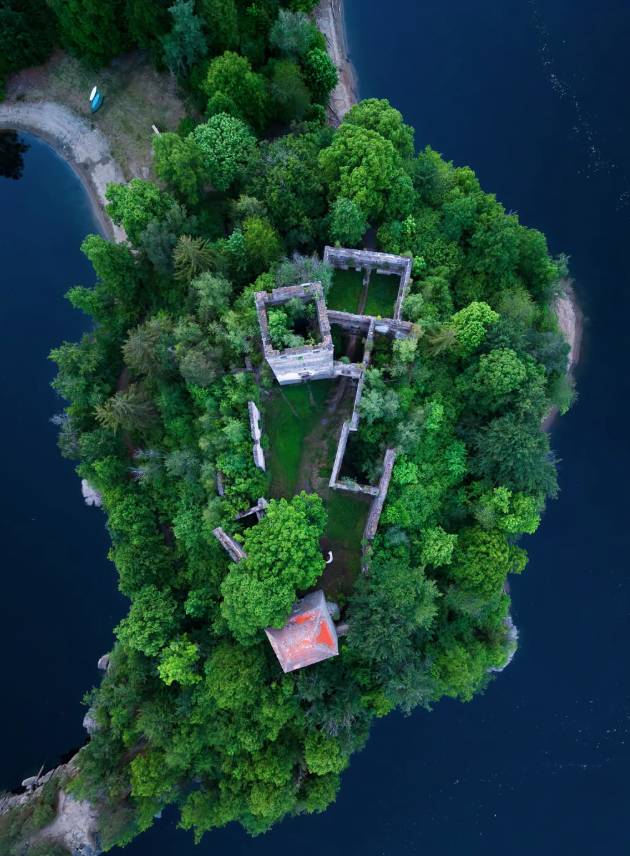 Die Burgruine Lichtenfels von oben.