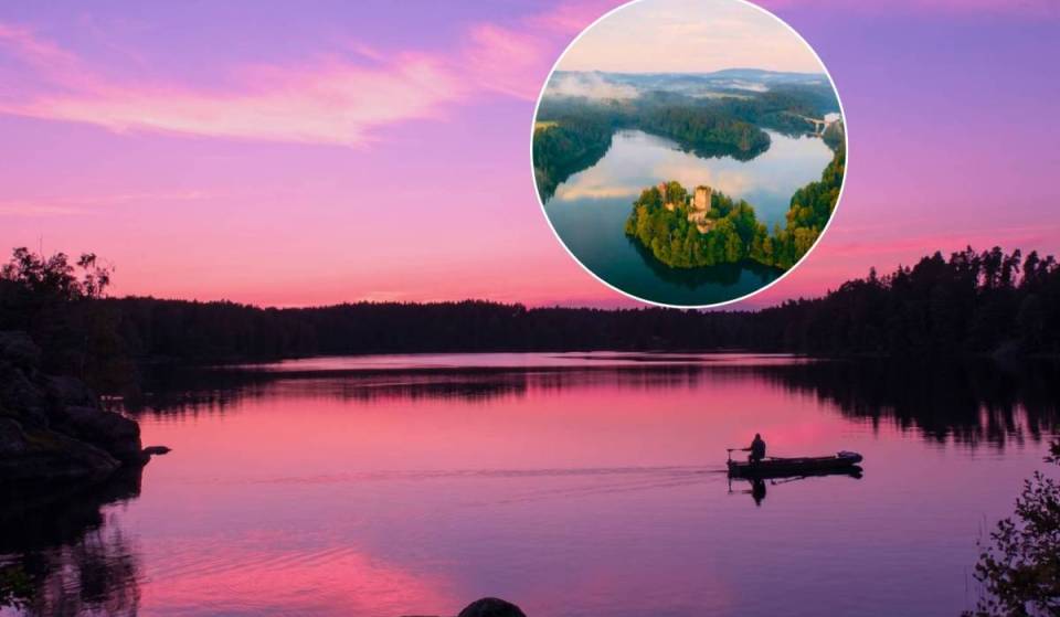 “This lake is reminiscent of Norway’s fjords”: Just 90 minutes from Vienna, discover this secluded reservoir with deep-green water in the Waldviertel—perfect for swimming or paddle boating in hidden coves.