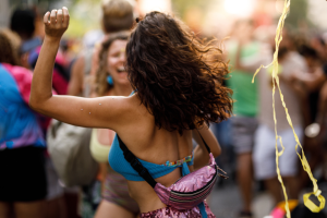 Only one weekend a year: Experience the biggest street festival in western Vienna and enjoy 24 live acts and street food