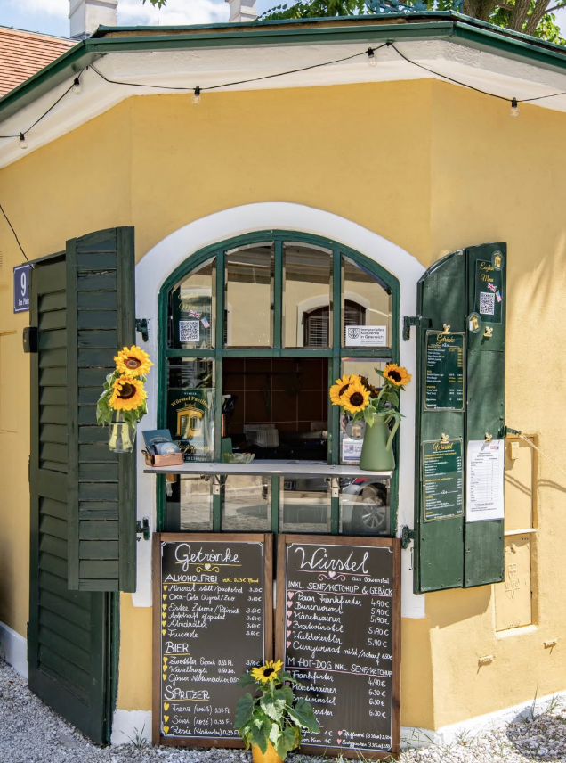 Der Würstel Pavillon von außen