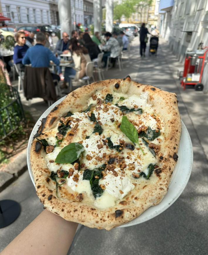 Die Pizzeria "Pizza Mari" ist ein pionier der neapoletanischen Pizza in Wien