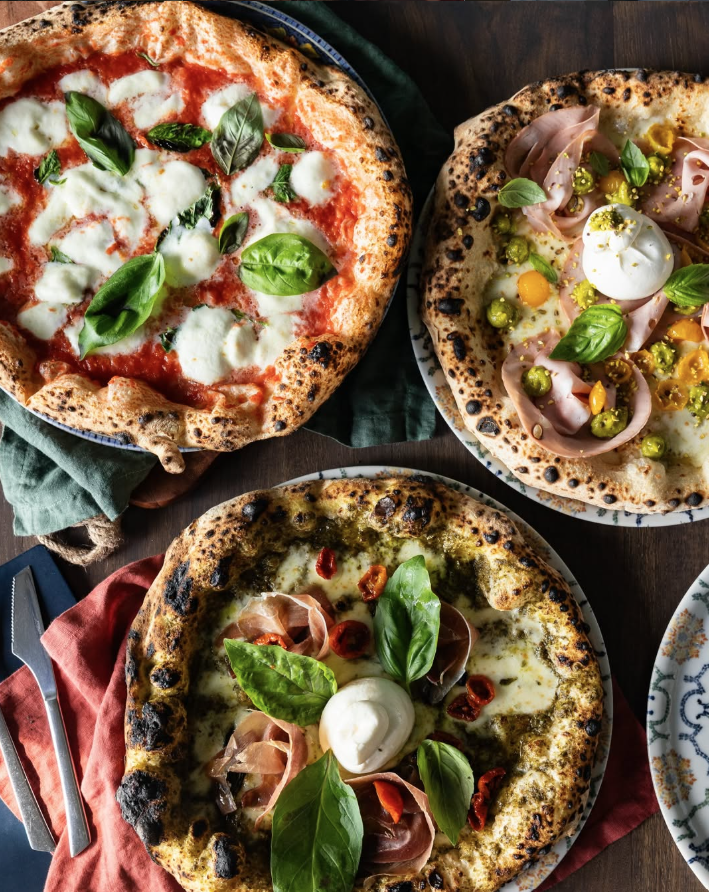 Neapoletanische Pizza im Il Mercato