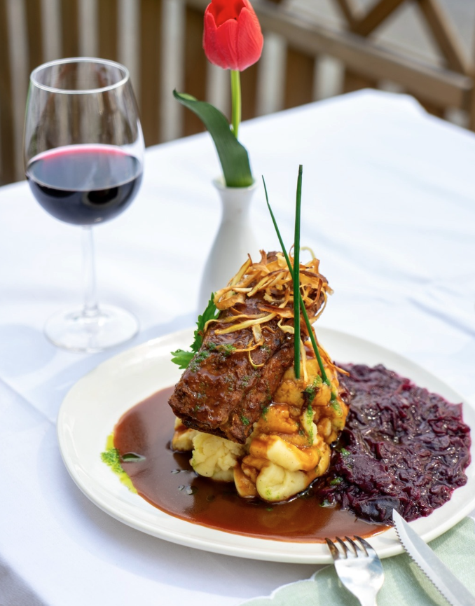 Im Velani gibt es sehr leckere vegane Rindsrouladen