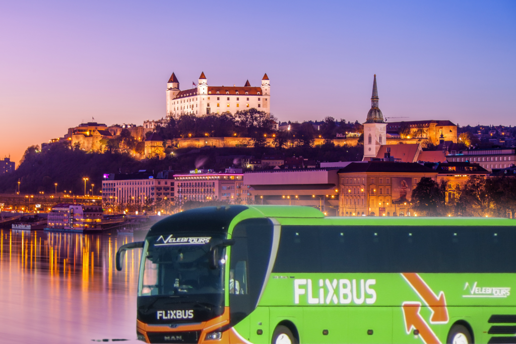 Ab heute kannst du für nur 5,99€ von Wien nach Bratislava fahren mit einem elektrischen Bus