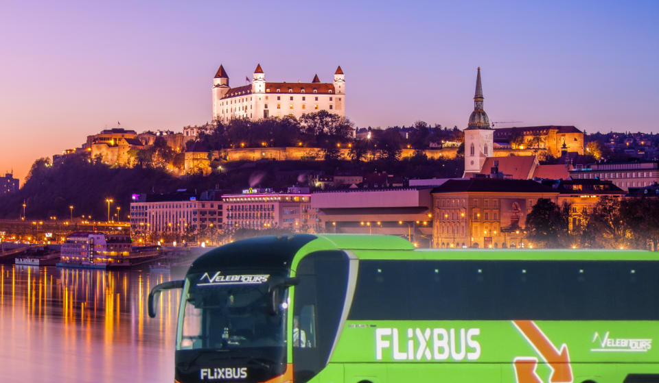 Ab heute kannst du für nur 5,99€ von Wien nach Bratislava fahren mit einem elektrischen Bus