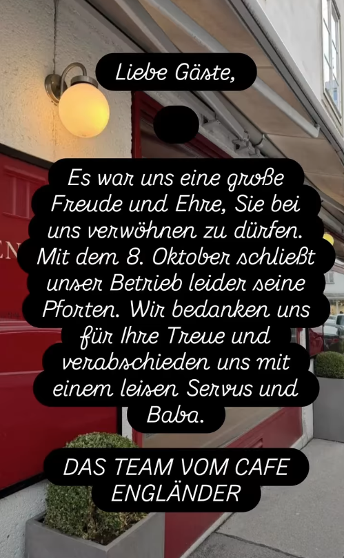 Die Belegschaft des Café Engländer verabschiedet sich