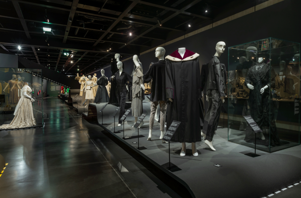 The Wien Museum is currently hosting the exhibition “Farbenspiel”