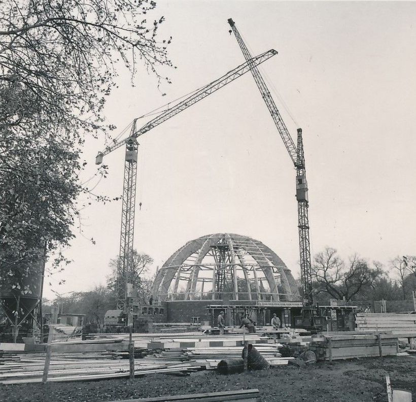 Das Planetarium beim Wiederaufbau