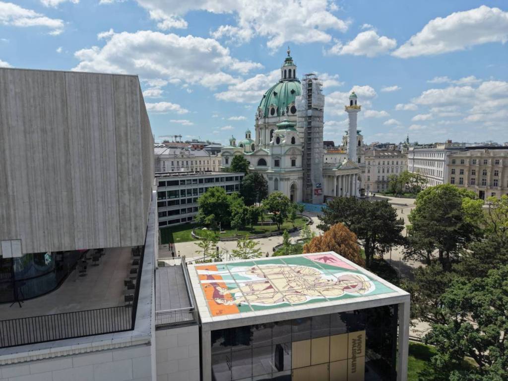 1959 eröffnete am Karlsplatz der erste Museumsneubau der Nachkriegszeit; 65 Jahre und 108 Millionen Euro später kostet der Eintritt 0 Euro und man spaziert an Klimt-Originalen vorbei
